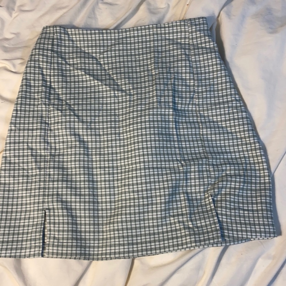 Brandy Melville Cara Skirt approx XS/XXS “one size fits all label”